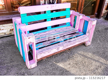 Creative bench made from wooden pallets Creative bench made from wooden pallets 113216217