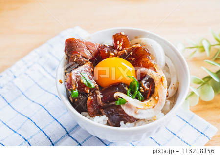 かつおのたたきユッケ丼 113218156