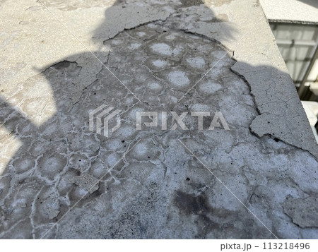 モルタル剥離 113218496