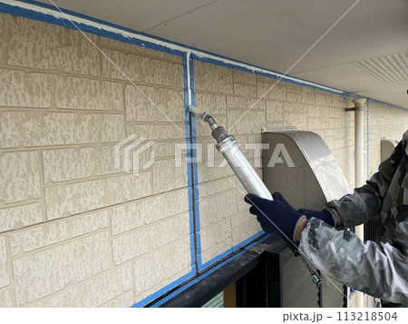 シーリング作業 113218504