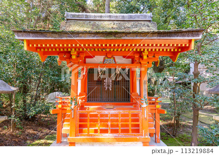 京都府八幡市八幡高坊の石清水八幡宮　末社　三女神社 113219884