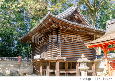 京都府八幡市八幡高坊の石清水八幡宮　校倉（宝蔵） 113219927