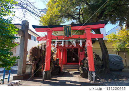 東京都新宿区 須賀神社の摂社、天白稲荷神社 113220665