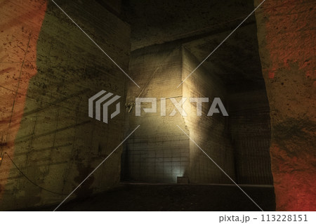 大家観音地下洞窟　洞窟　採石場　栃木県　日光市 113228151