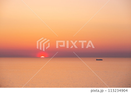 日の出の絶景 113234904