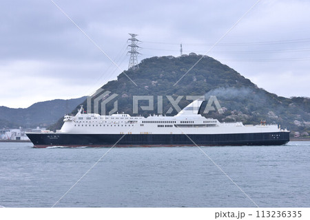 黄砂と貨客船 113236335