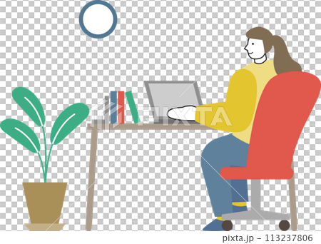 女人操作一台個人計算機 113237806