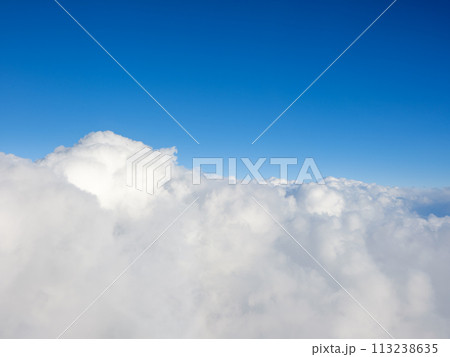上空の雲の風景 113238635
