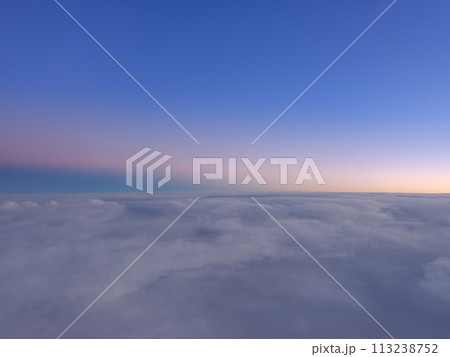 雲上の夕焼け風景 雲上の夕焼け風景 113238752