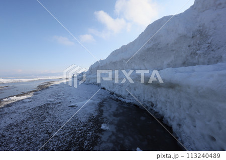 北海道イクシナ海岸氷壁讃歌 北海道イクシナ海岸氷壁讃歌 113240489