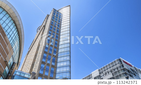 JR川崎駅西口の都市風景【神奈川県・川崎市】 113242371