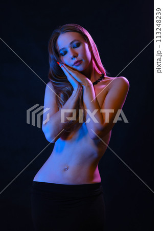slim topless woman 113248239