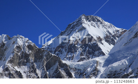 Changtse,  mountain in Tibet seen from Kala Patthar, Nepal. 113248663