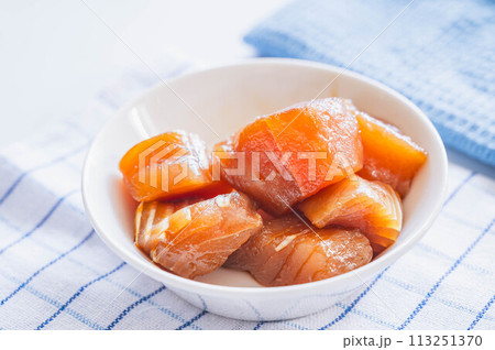 ビンチョウマグロの漬け ビンチョウマグロの漬け 113251370