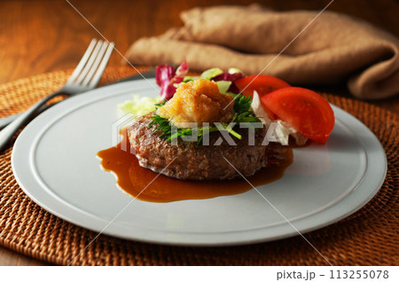 和風おろしハンバーグ　自家製ポン酢ソースで 113255078