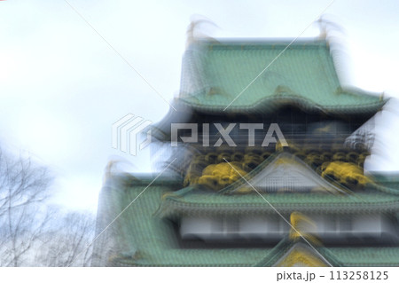 南海トラフ巨大地震発生イメージ ( 大阪城公園天守閣 ) 南海トラフ巨大地震発生イメージ ( 大阪城公園天守閣 ) 113258125
