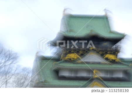 南海トラフ巨大地震発生イメージ　（ 大阪城公園天守閣 ） 113258130