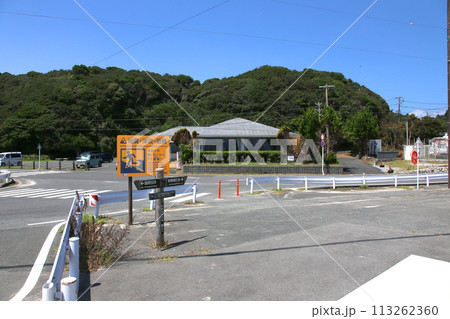伊勢　国府の浜　サーフィン　サーフスポット　ビーチ　阿児町町国府　サーフボード　伊勢志摩 113262360