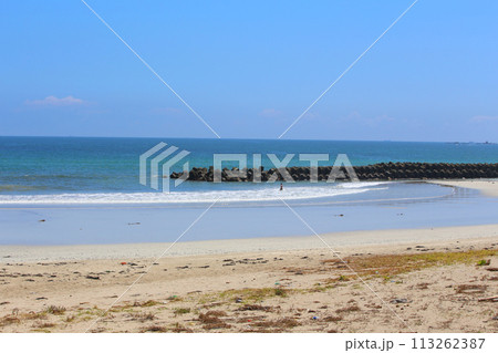 伊勢　国府の浜　サーフィン　サーフスポット　ビーチ　阿児町町国府　サーフボード　伊勢志摩 113262387