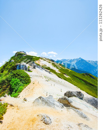 夏の燕岳登山（北燕岳～燕岳） 113262426