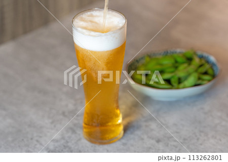【晩酌】ビールと枝豆【おつまみ】 【晩酌】ビールと枝豆【おつまみ】 113262801