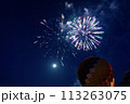 バルーンフェスティバルと打ち上げ花火の風景 113263075