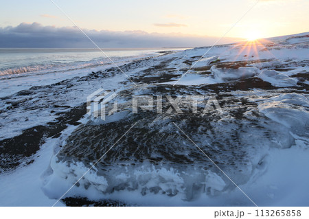 北海道佐呂間海岸日の出 113265858
