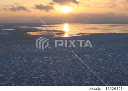 北海道知床岬夕日 北海道知床岬夕日 113265914