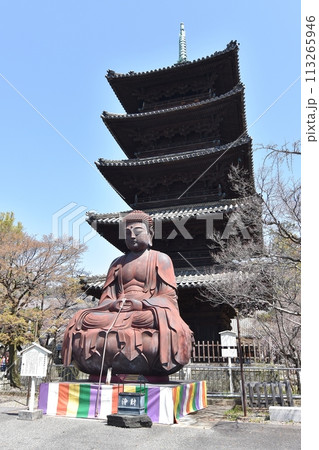 興正寺五重塔と釈迦牟尼大仏 興正寺五重塔と釈迦牟尼大仏 113265946