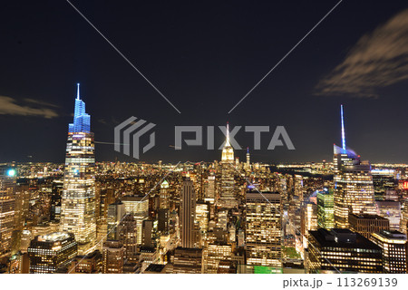 ロックフェラー・センターから眺めるニューヨークマンハッタンの夜景 ロックフェラー・センターから眺めるニューヨークマンハッタンの夜景 113269139