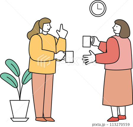 コーヒーを飲みながら会話をする2人の女性 113270559