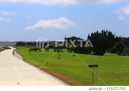 伊勢　国府の浜　サーフィン　サーフスポット　ビーチ　阿児町町国府　サーフボード　伊勢志摩 113271783