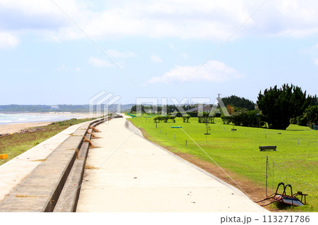 伊勢　国府の浜　サーフィン　サーフスポット　ビーチ　阿児町町国府　サーフボード　伊勢志摩 113271786