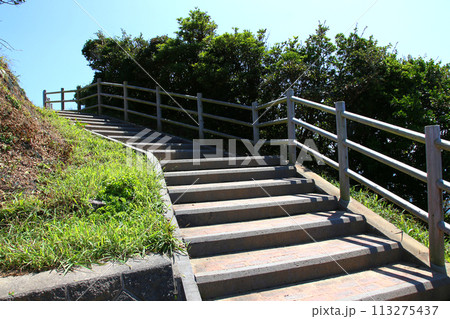 大王崎灯台　大王崎　灯台　三重県大王町　八満さん公園　伊勢湾　太平洋　県営波切漁港　波切九鬼城址　 113275437