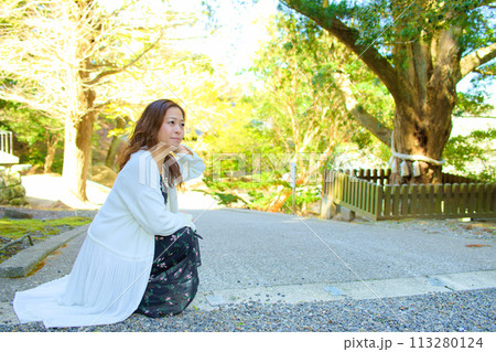 女性 神社 女性 神社 113280124