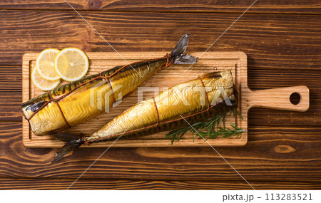 Golden smoked fish ( mackerel ) and ingredient 113283521