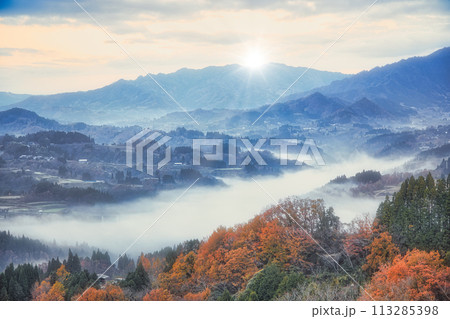 高千穂　国見岳　雲海　紅葉 113285398