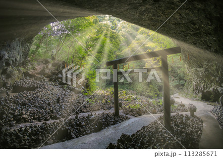 高千穂 天安河原 天岩戸神社 宮崎 高千穂 天安河原 天岩戸神社 宮崎 113285671
