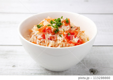 トマトとベーコンの炊込みご飯 113286660