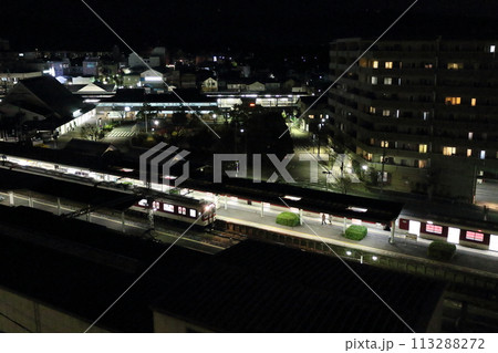 元旦・近鉄橿原神宮前駅【奈良県橿原市】 113288272