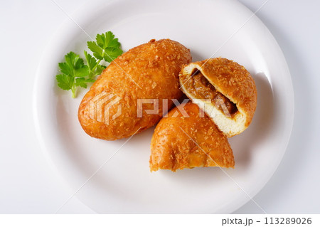 カレーパン　惣菜パン 113289026