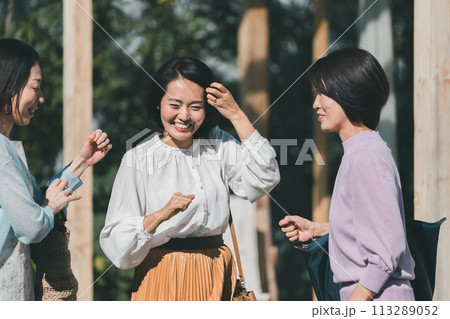 a forty-something woman 113289052