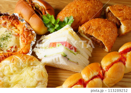 惣菜パン 調理パン 惣菜パン 調理パン 113289252