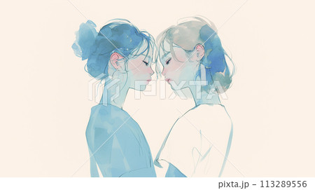 見つめ合う二人の女性 113289556