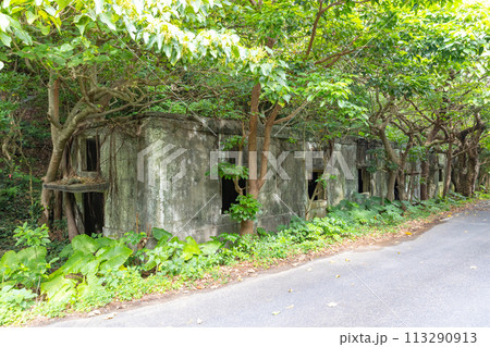 奄美大島　西古見　陸軍兵舎跡 113290913