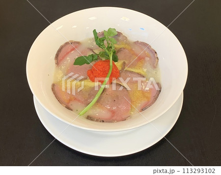 ローストビーフ ラーメン ローストビーフ ラーメン 113293102