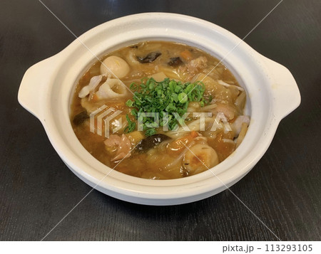 生姜焼きあんかけ うどん 土鍋 生姜焼きあんかけ うどん 土鍋 113293105