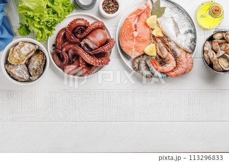 Seafood Platter Delight 113296833