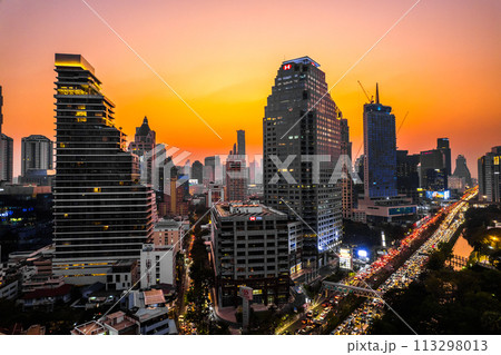 Aerial view of Lumpini district at sunet in Bangkok, Thailand Aerial view of Lumpini district at sunet in Bangkok, Thailand 113298013