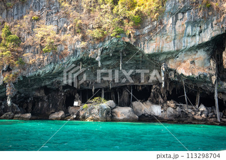 ピピ諸島にあるバイキング洞窟の美しい風景 113298704